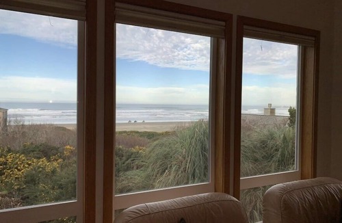 Bandon House | Pacific Panorama - 5 bedrooms + loft