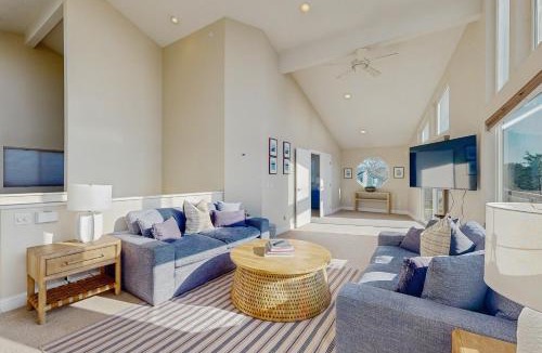 Crescent City North House | Pacific Panorama