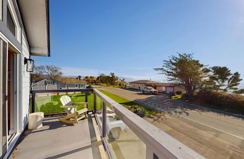 Crescent City North House | Pacific Panorama