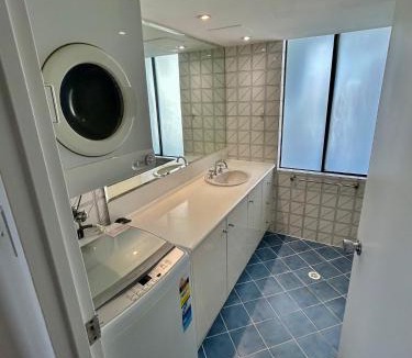 Broadbeach Apartment | Pacific Resort Broadbeach