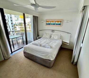 Broadbeach Apartment | Pacific Resort Broadbeach