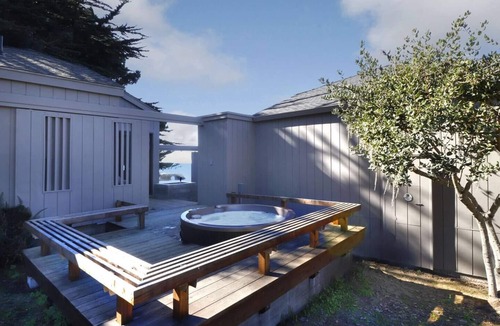 Occidental House | Pacific Sunset by the beach