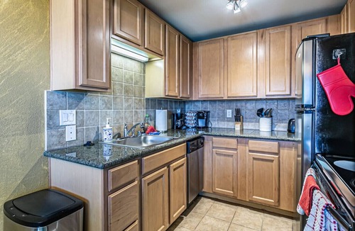 North End Condo | Pacific View Best Area 2 Bathrooms WD Jacuzzi Bath