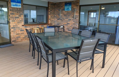 Mollymook Beach House | Pacific View - Easily accommodates two families - Now Fully Airconditioned