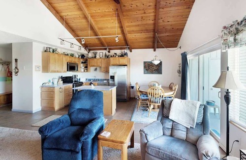 Gearhart Condo | Pacific View V488