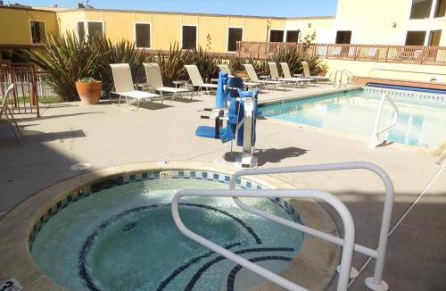 Rockaway Beach Hotel | Pacifica Lighthouse Hotel Trademark Collection by Wyndham