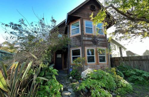 Sharp Park House | Pacifica Storybook Beach House