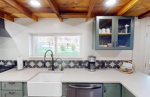 Spanish Valley Cabin | Pack Creek ~ Road House | 2 Bed, 2 Bath