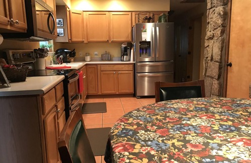 Pagosa Springs House | PACK YOUR BAGS & LET THE ADVENTURES BEGIN! SLEEPS 6, HOT TUB, & PET FRIENDLY