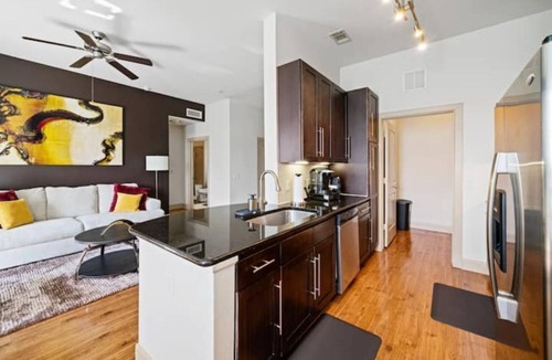 Texas Medical Center Apartment | Packhouse 3 Perfect for Long Term Stays