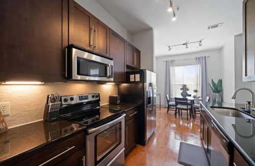 Texas Medical Center Apartment | Packhouse 3 Perfect for Long Term Stays