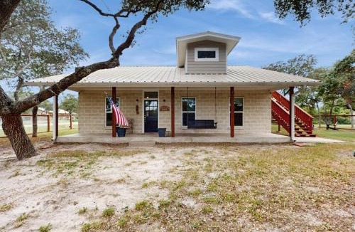 Rockport House | Packsaddle Beach House