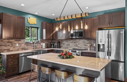 Packwood Cabin | Packwood Rainier View Getaway, Units A&B