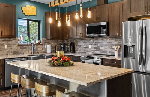 Packwood Cabin | Packwood Rainier View Getaway, Units A&B