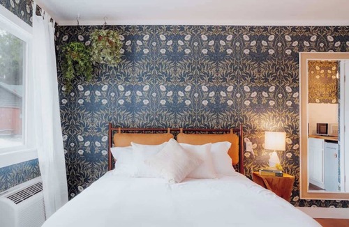 Packwood Hotel | Packwood | Wildflower Room at The Peak
