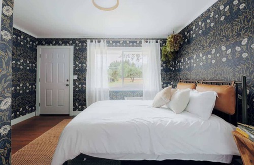 Packwood Hotel | Packwood | Wildflower Room at The Peak
