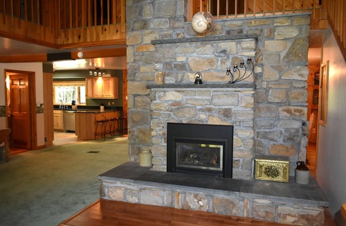 Ellenburg Center House | Paddle, Play, and Explore at Belle Lake House