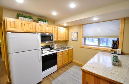 West Glacier Ski Chalet | Paddle Ridge