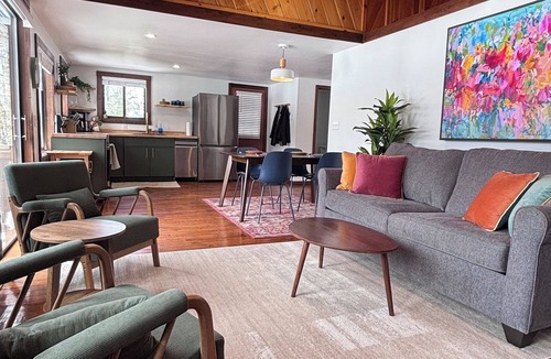 Oxford House | Paddler’s Paradise Lakefront Escape - Dock, Kayaks + Firepit!