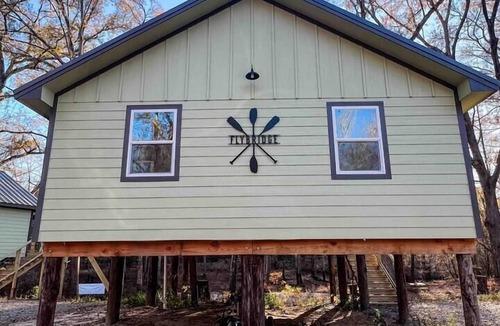 Jefferson Cabin | Paddlewhack Cabin 2 - FlyBridge