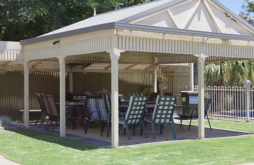 Echuca Hotel | Paddlewheel Motel