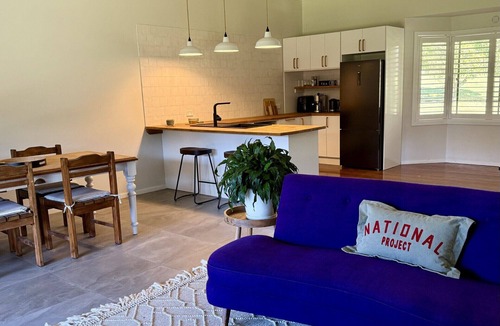 Brierfield Apartment | Paddock Heights Farmstay - Firepit & Games Shed