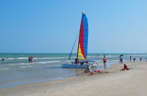 Corpus Christi Villa | Padre Beach View 202K