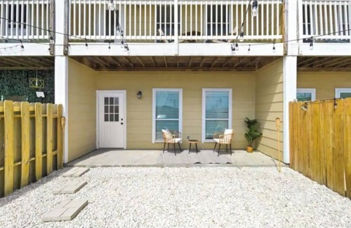 Corpus Christi Condo | Padre Island Escape Pets OK 5 min to the beach! 2.4 m to whitecap beach!nn