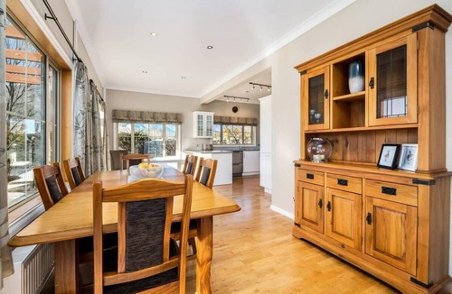 Lower Shotover House | Paeroa View Summary: