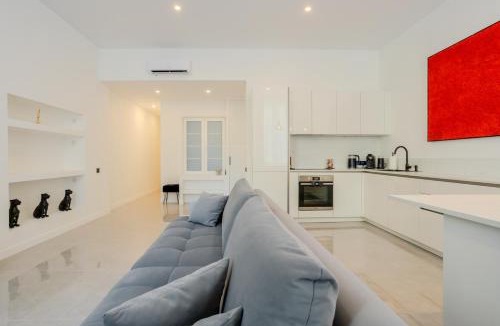 Old Town Apartment | Paganini 3bd Apartment