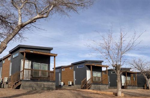 Page Cabin | Page Lake Powell Campground - Tiny Home King Room