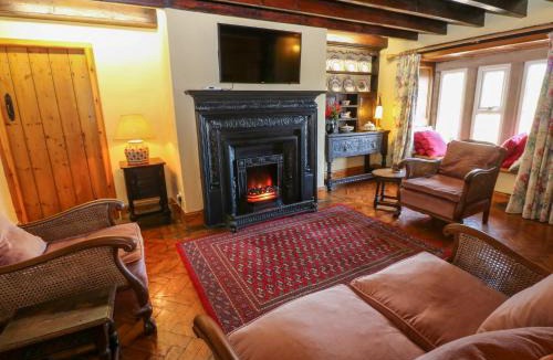 Haydon Bridge House | Pagecroft Cottage