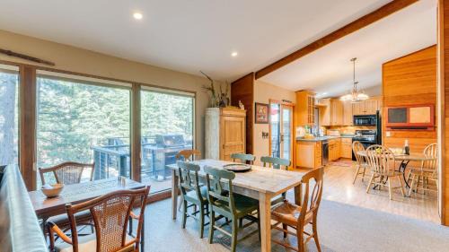 Tahoe Woods House | Paige Meadow by AvantStay