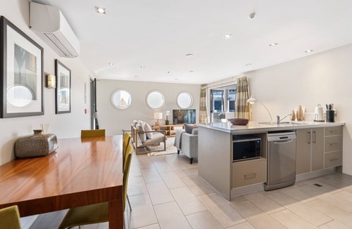 Paihia Apartment | Paihia 2 Bdrm Apartment and Pool