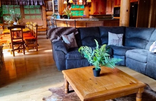 Harpers Ferry Cabin | Paint Creek Lodge