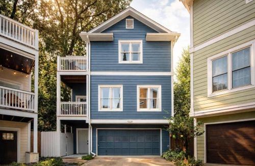 Virginia Highland House | Paint it Black