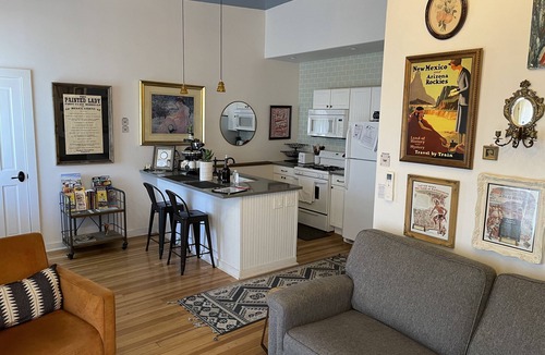 Albuquerque House | Painted Lady Bed & Brew