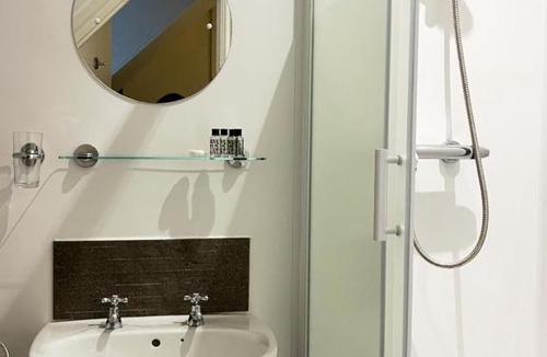 Sudbury Hotel | Painters at the Angel