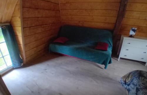 Saint-Etienne-l'Allier House | Paisible Cahute