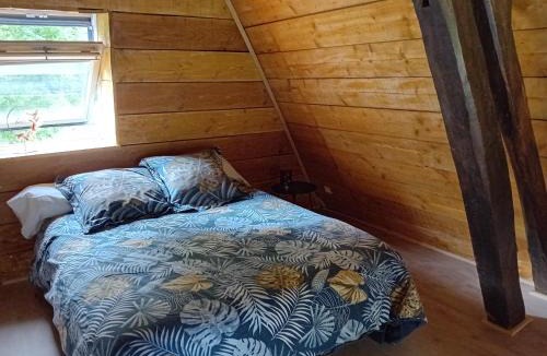 Saint-Etienne-l'Allier House | Paisible Cahute