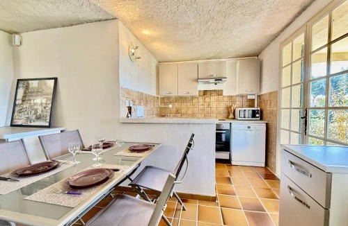 Carqueiranne Apartment | Paisible - Vue Mer - Jardin