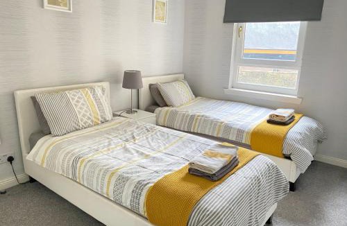 Paisley Apartment | Paisley Central Apartment #2