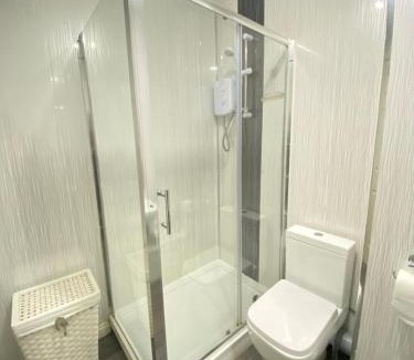 Paisley Apartment | Paisley Central Apartment #2