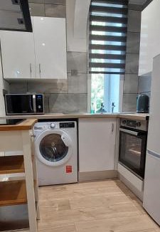 Paisley Apartment | Paisley Pattern Flat West End UWS UNI GLA Glasgow Airport