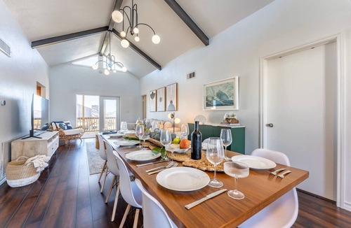 Galveston House | Paix Bleu Private Pool & Spa | 4BR Sleeps 12 | Pet Welcoming