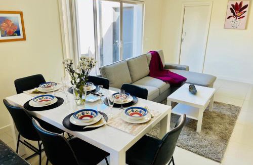 Pakenham House | Pakenham House