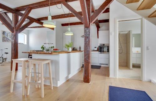 Lokken Apartment | Pakhuset