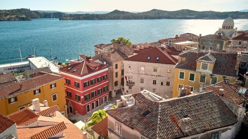 Grad Hotel | Palace Divnic by Armerun Heritage Hotel