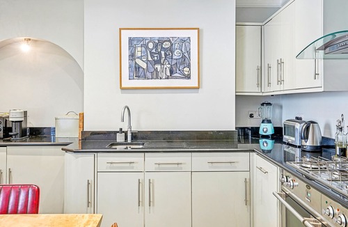 Richmond-upon-Thames Ski Chalet | Palace Gate, Hampton Court