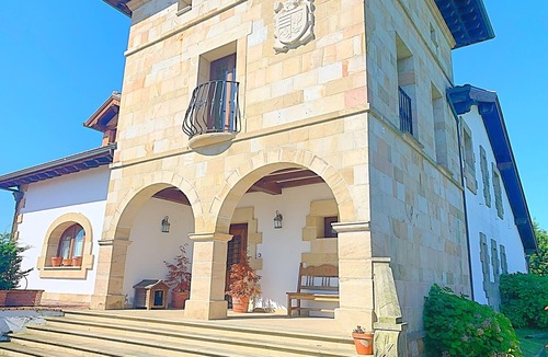 Liencres House | Palace house with pool. for 20 people in Cantabria, 9km from Santander.